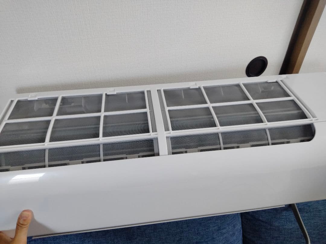 エアコン本体 配管付き シンプルホワイト