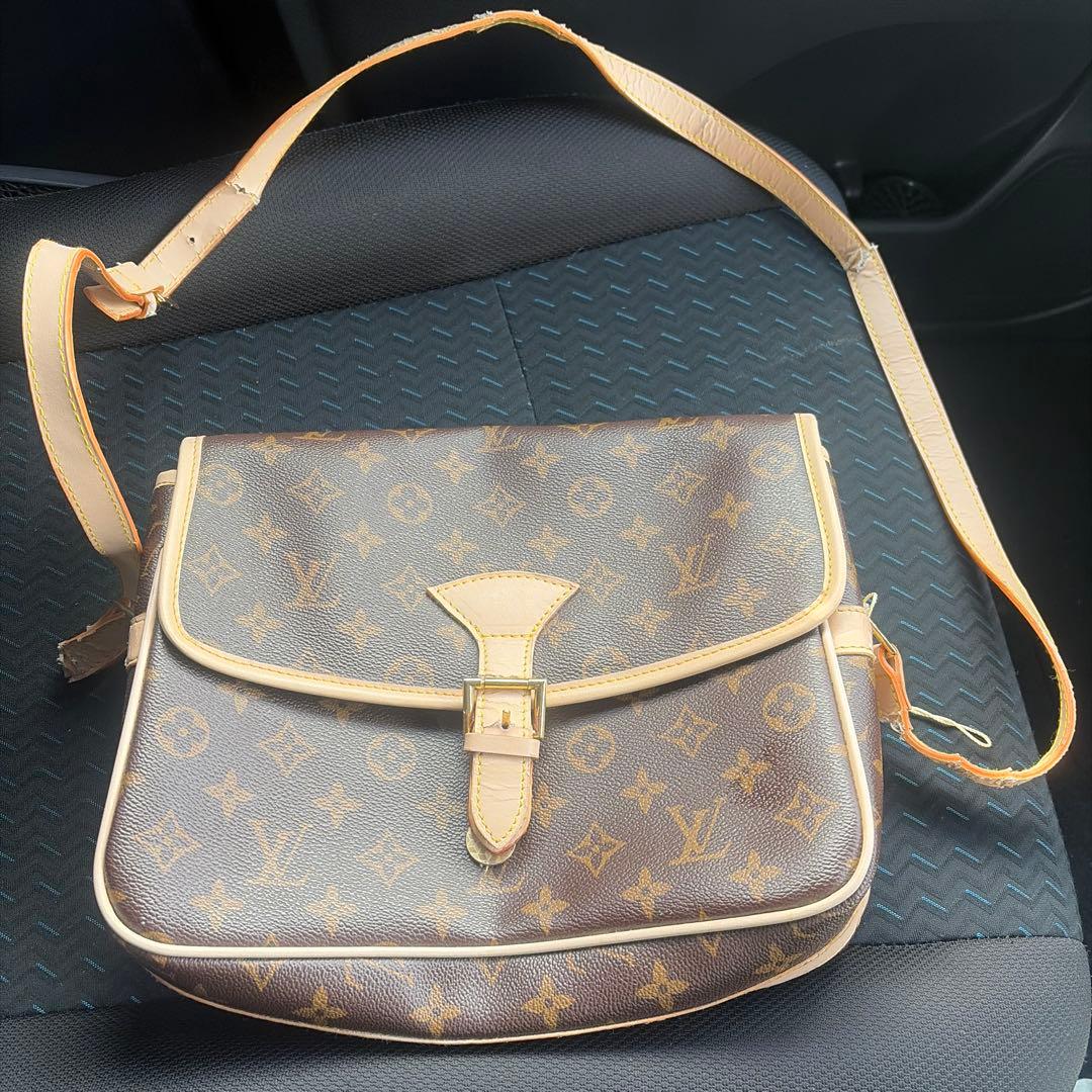 LOUIS VUITTON モノグラム ソローニュ ショルダーバッグ