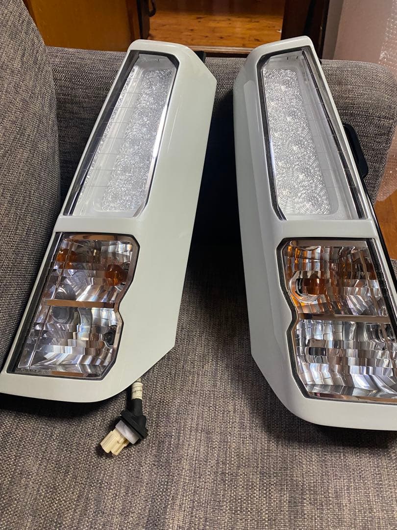 ワゴンR MH34S 左右LED純正テールランプ カバー付き