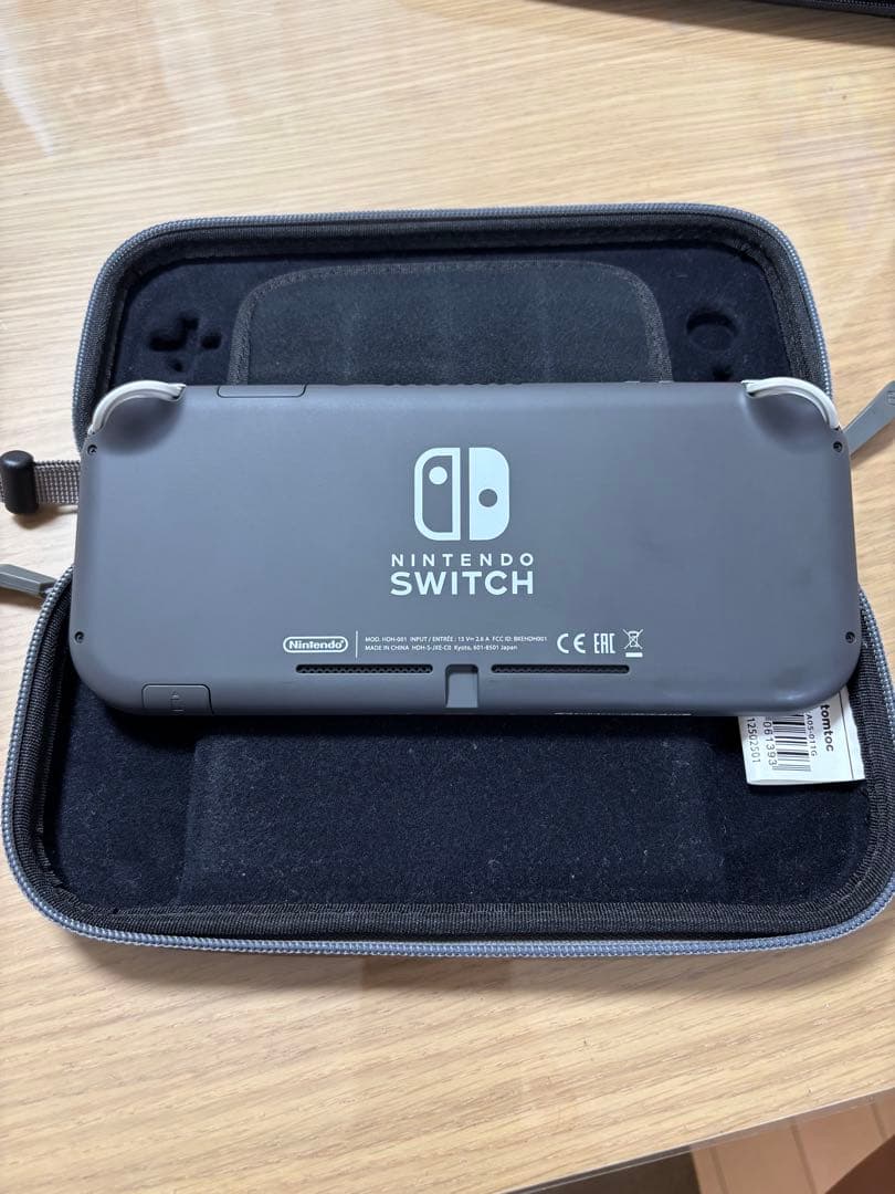 Nintendoスイッチライト本体(グレー)おまけ付き