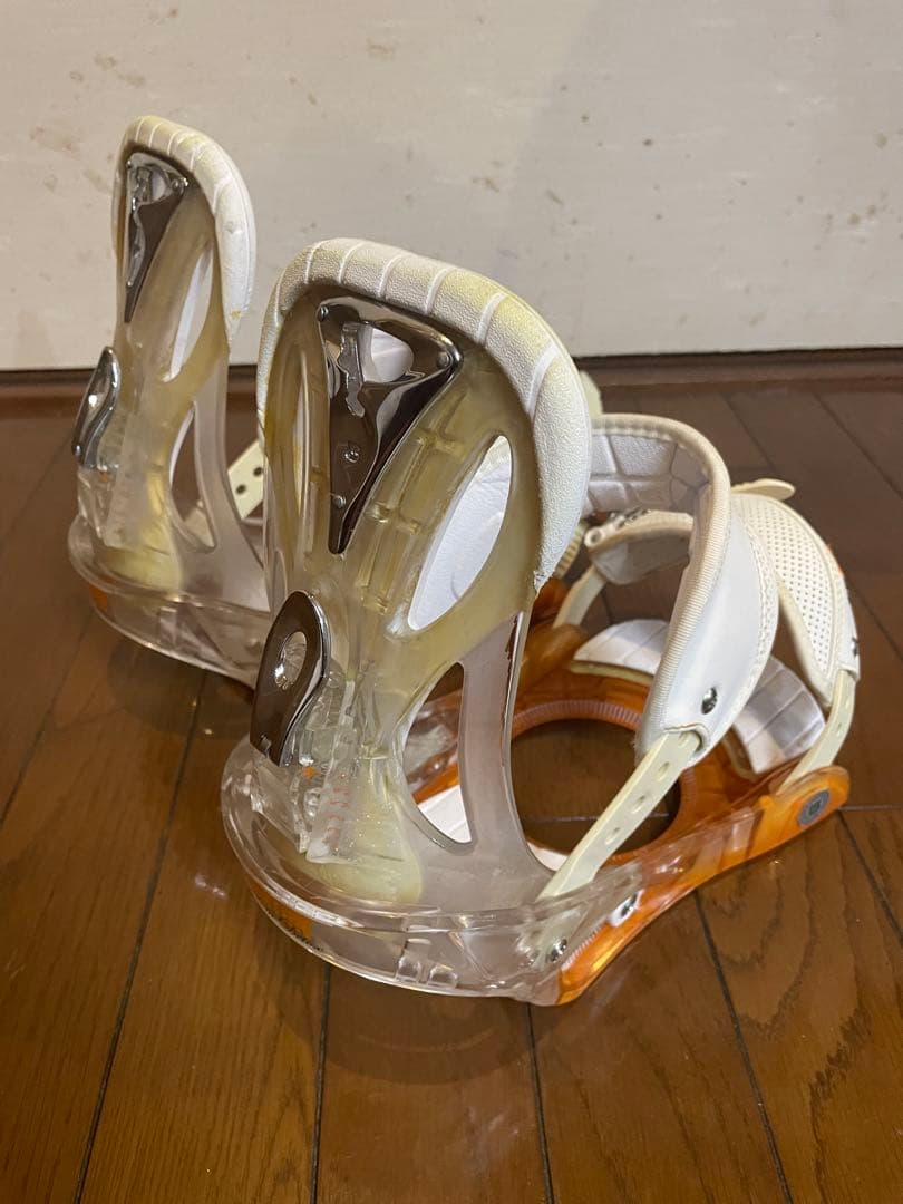 Burton Custom DXビンディング スケルトン Mサイズ