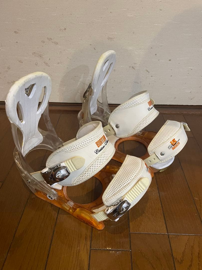 Burton Custom DXビンディング スケルトン Mサイズ