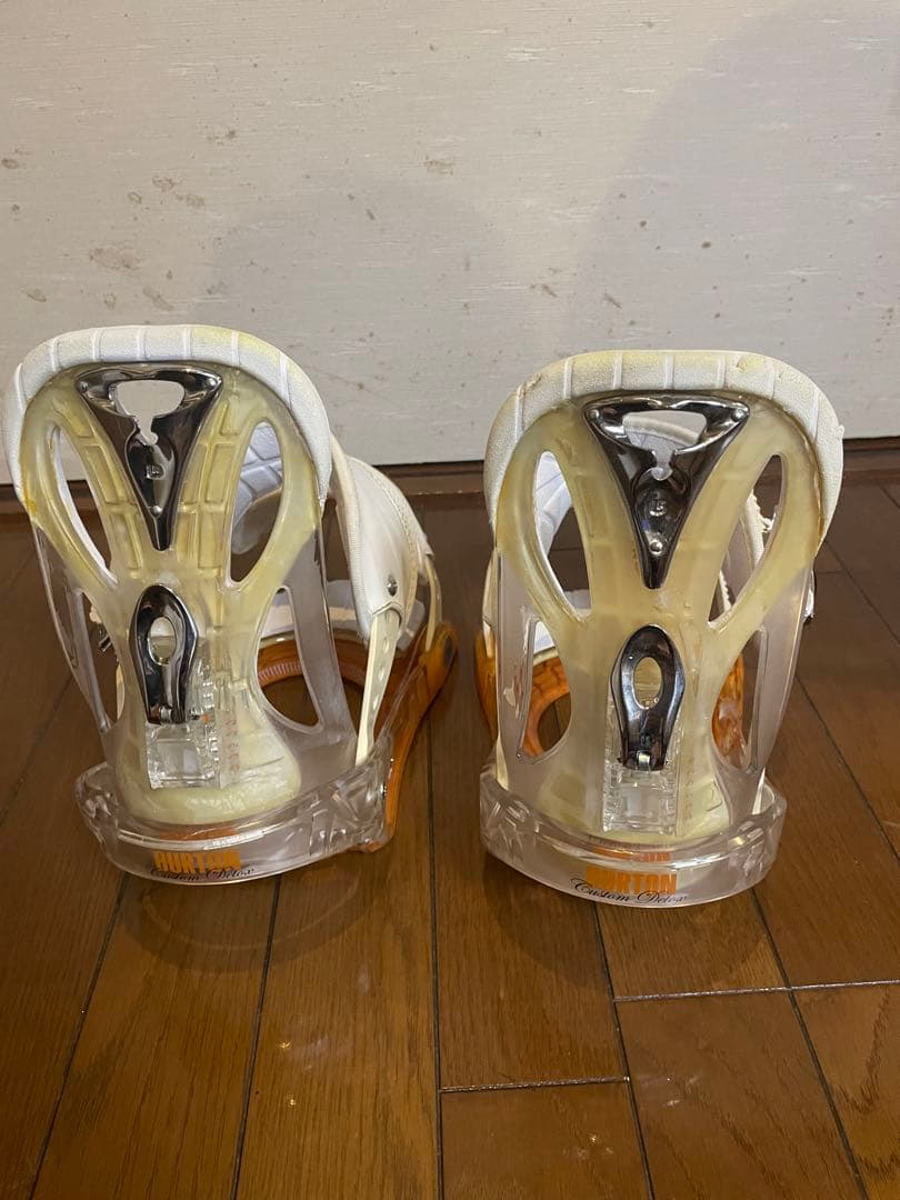 Burton Custom DXビンディング スケルトン Mサイズ