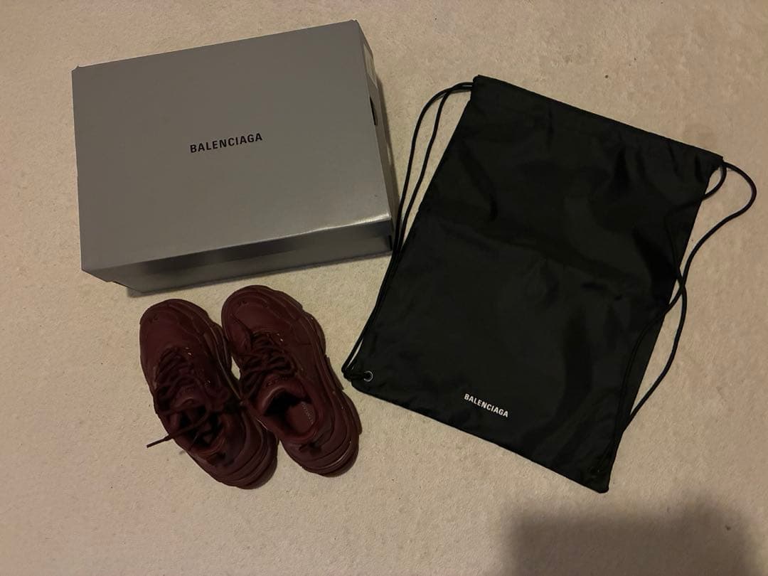 バレンシアガ　triple s 34 バーガンディ