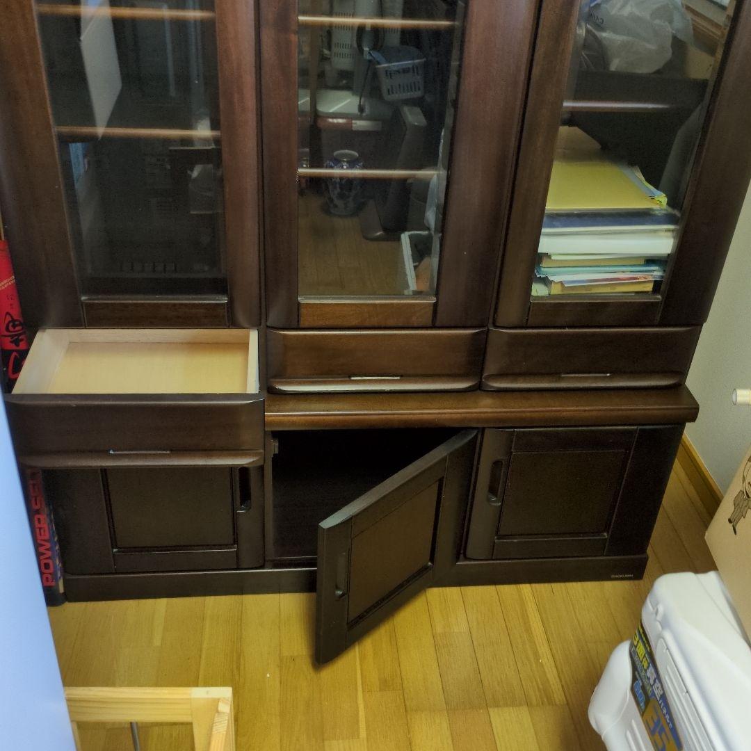 【早くお譲りします、送料のみです】木製本棚 ガラス扉付き ダークブラウン