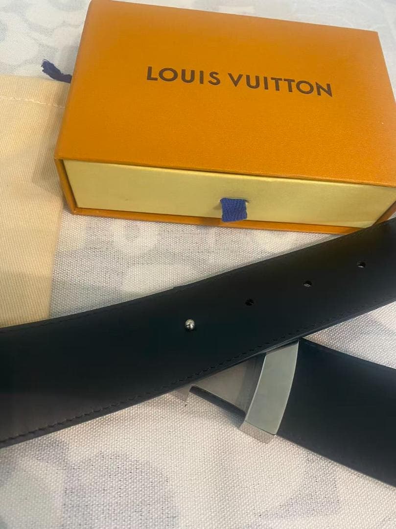 ルイヴィトン サンチュール クラシック タイガ レザーベルト