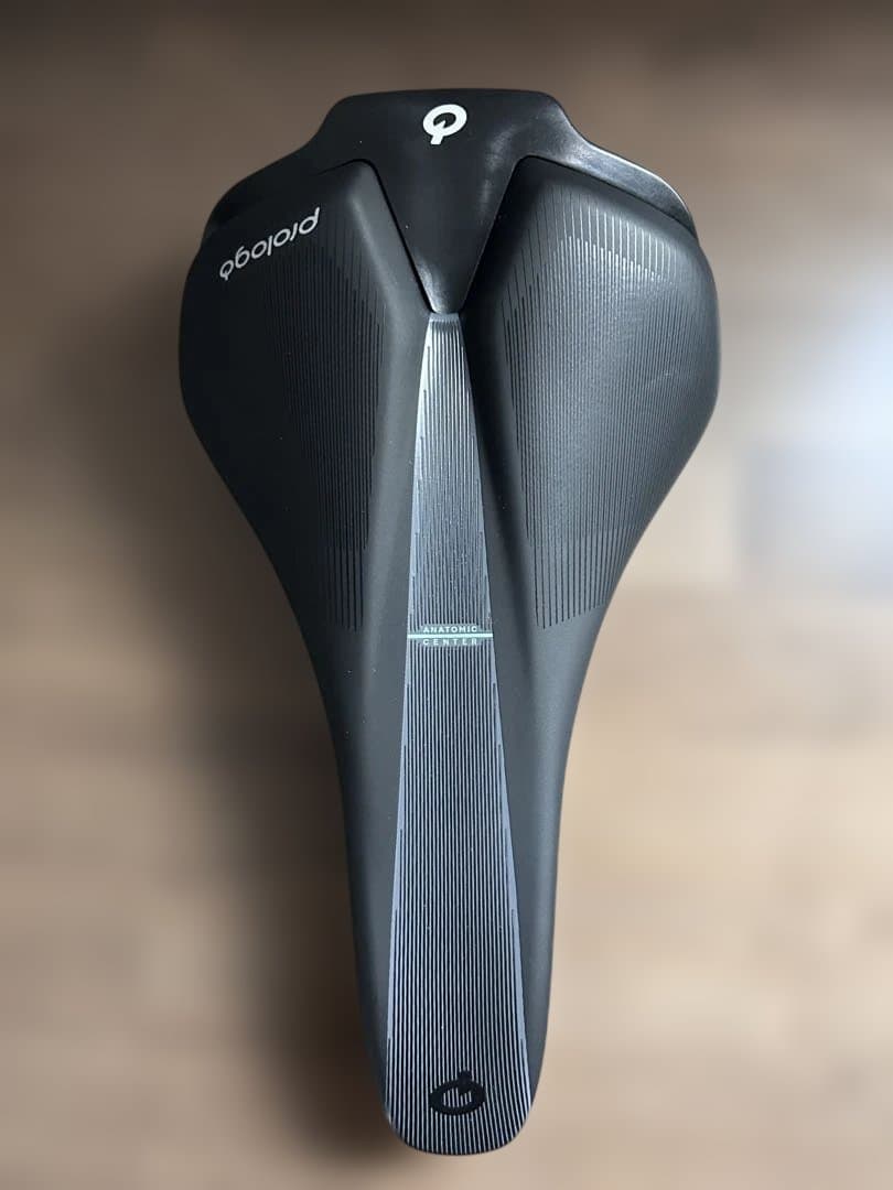 Prologo プロロゴ　SCRATCH EVA TIROX サドル