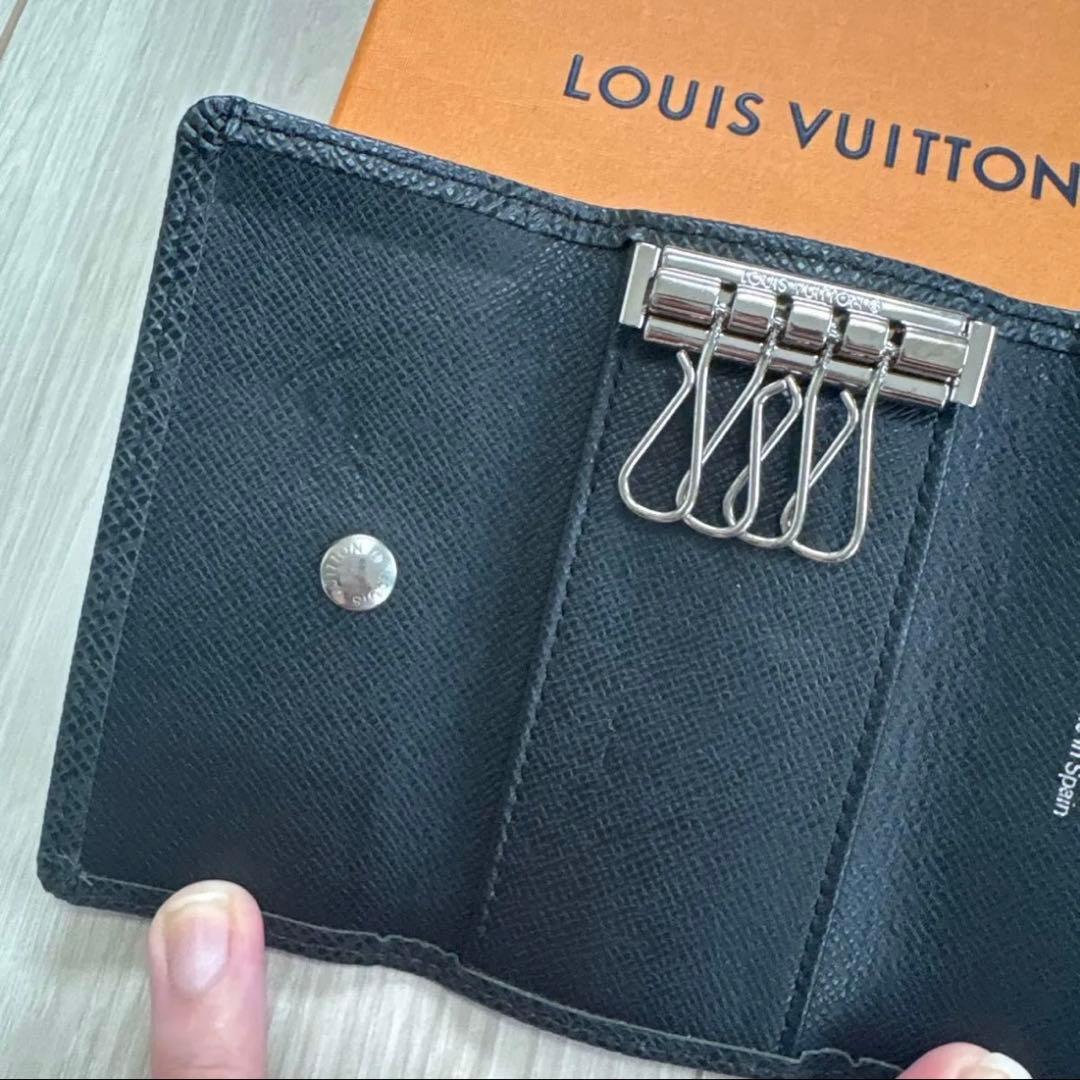 LOUIS VUITTON ルイヴィトン タイガ アルドワーズ キーケース