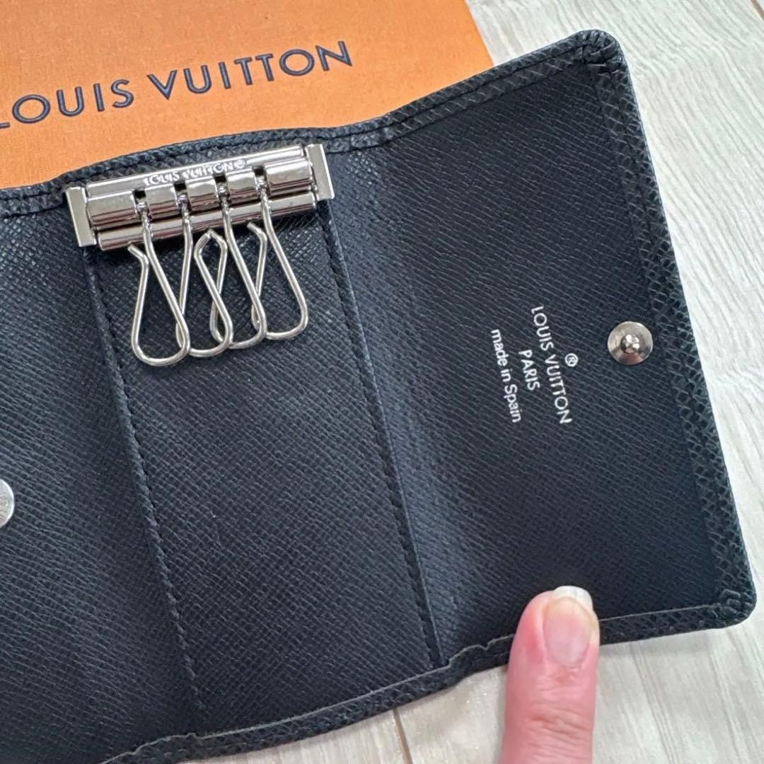 LOUIS VUITTON ルイヴィトン タイガ アルドワーズ キーケース