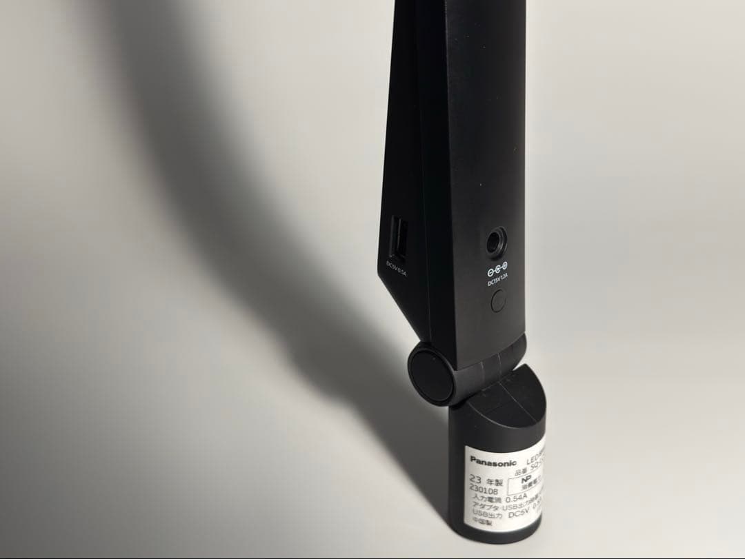 パナソニック LEDデスクスタンド SQ-LC570-K 　ブラック