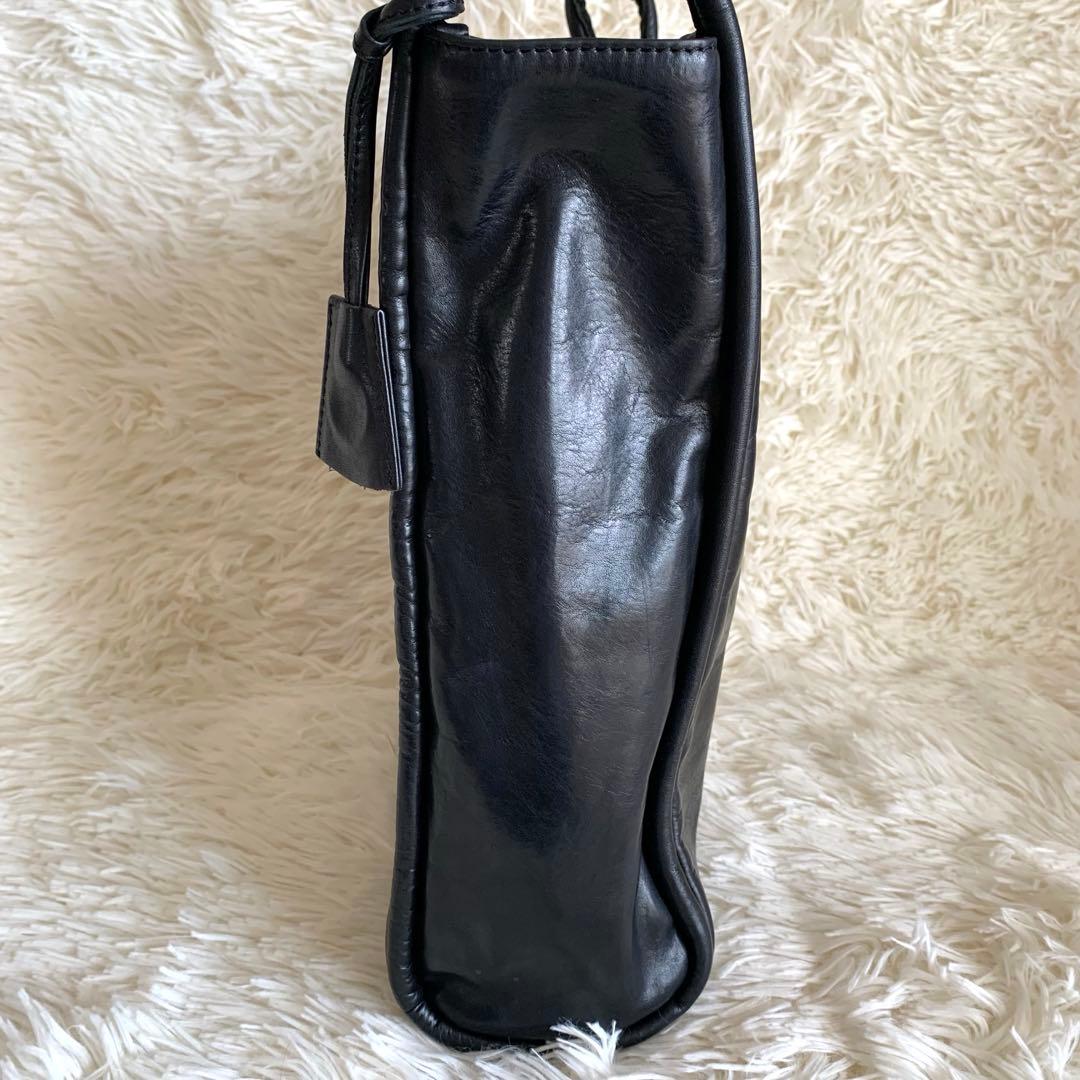 sot pistie DEWYレザー ワンショルダーバッグ　黒