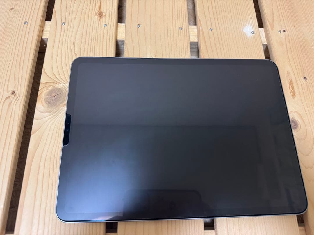美品 iPad Pro11 第4世代 128GB 本体のみ 付属品なし