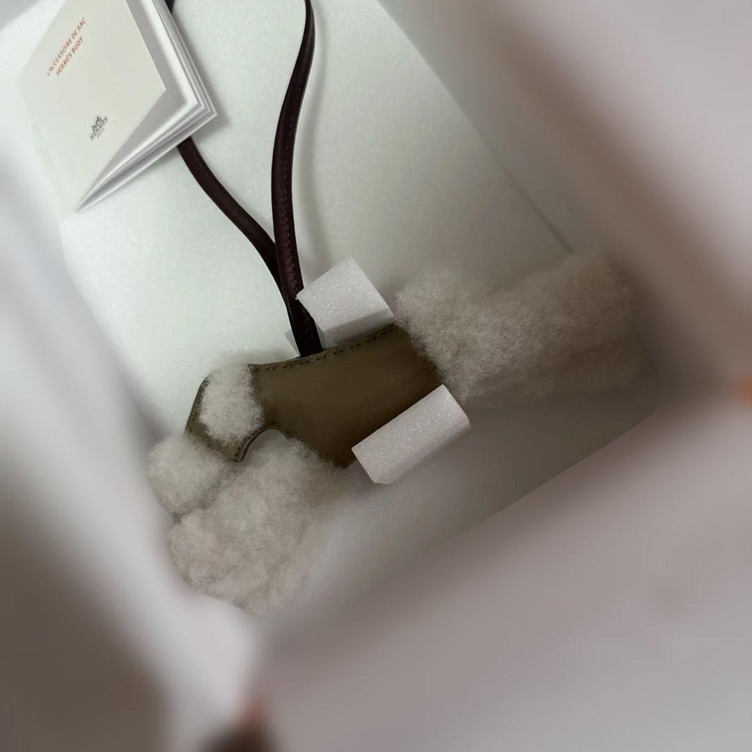 【新品未使用】HERMES バディチャーム K刻印 ベージュマルファ