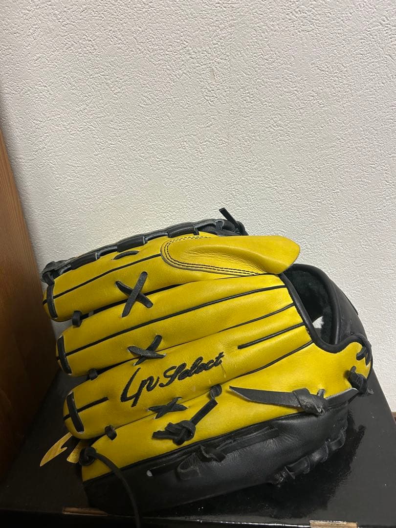 IPSelect 軟式グローブ 黒/黄