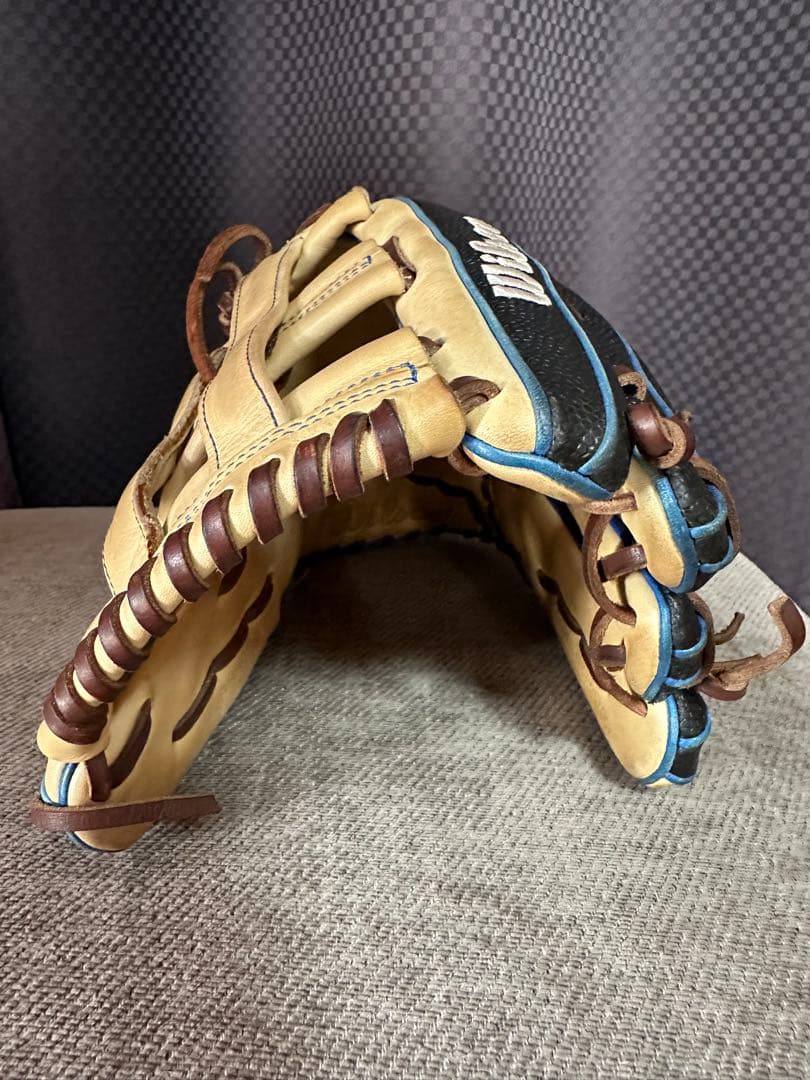 Wilson 軟式グローブ ベージュ/黒