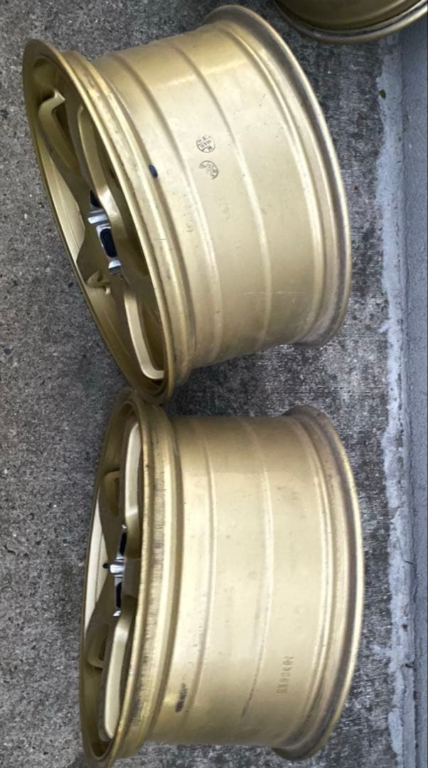 ADVAN Racing RS2 18？？インチ ゴールド　アルミホイール