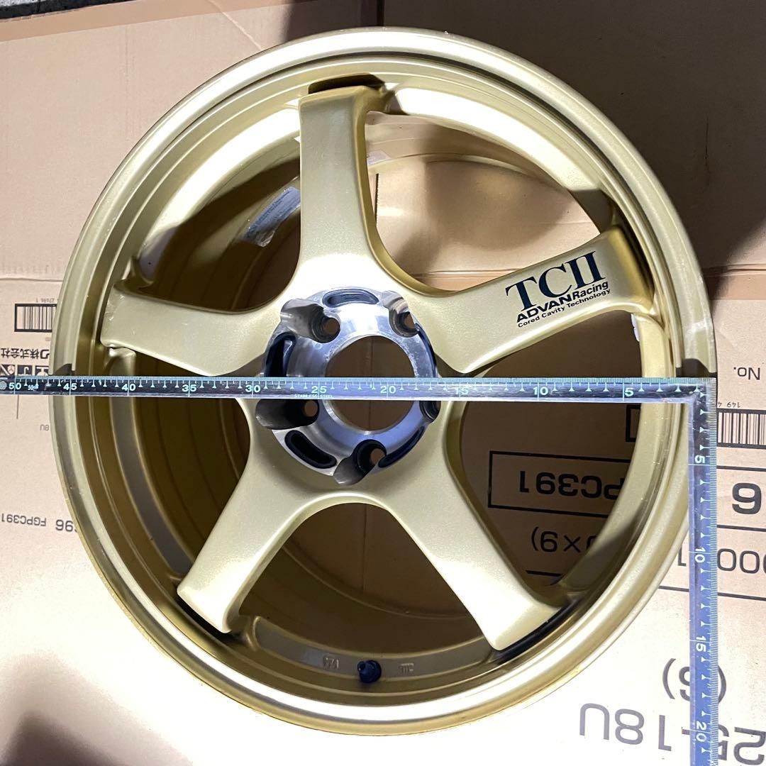 ADVAN Racing RS2 18？？インチ ゴールド　アルミホイール