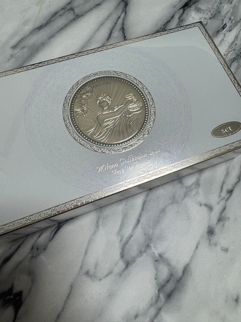 【新品未使用】ミラノコレクション2026 フェイスパウダーセットレフィル付き