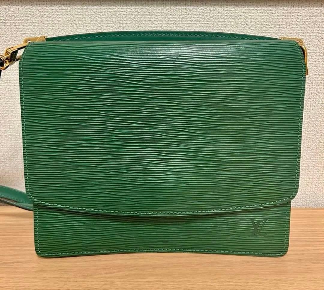 ひ*こ様 ルイヴィトン ショルダーバッグ エピ グルネル ヴィトン