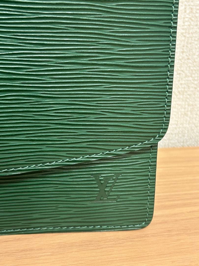 ひ*こ様 ルイヴィトン ショルダーバッグ エピ グルネル ヴィトン