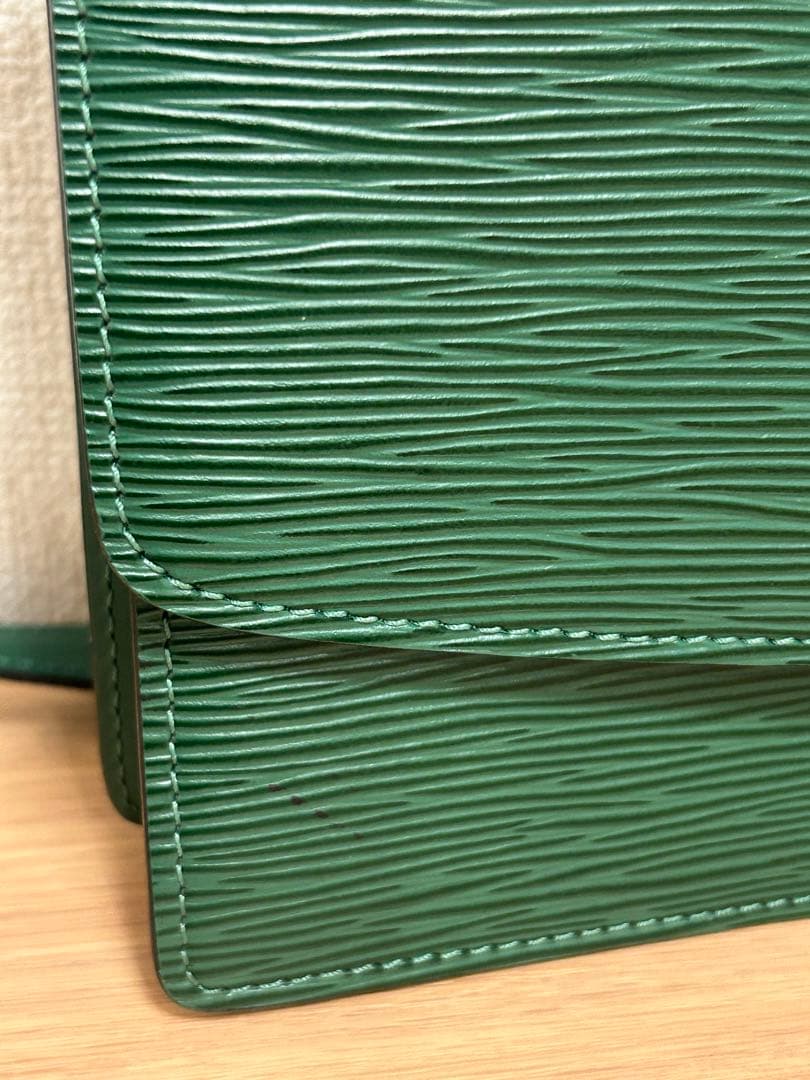 ひ*こ様 ルイヴィトン ショルダーバッグ エピ グルネル ヴィトン