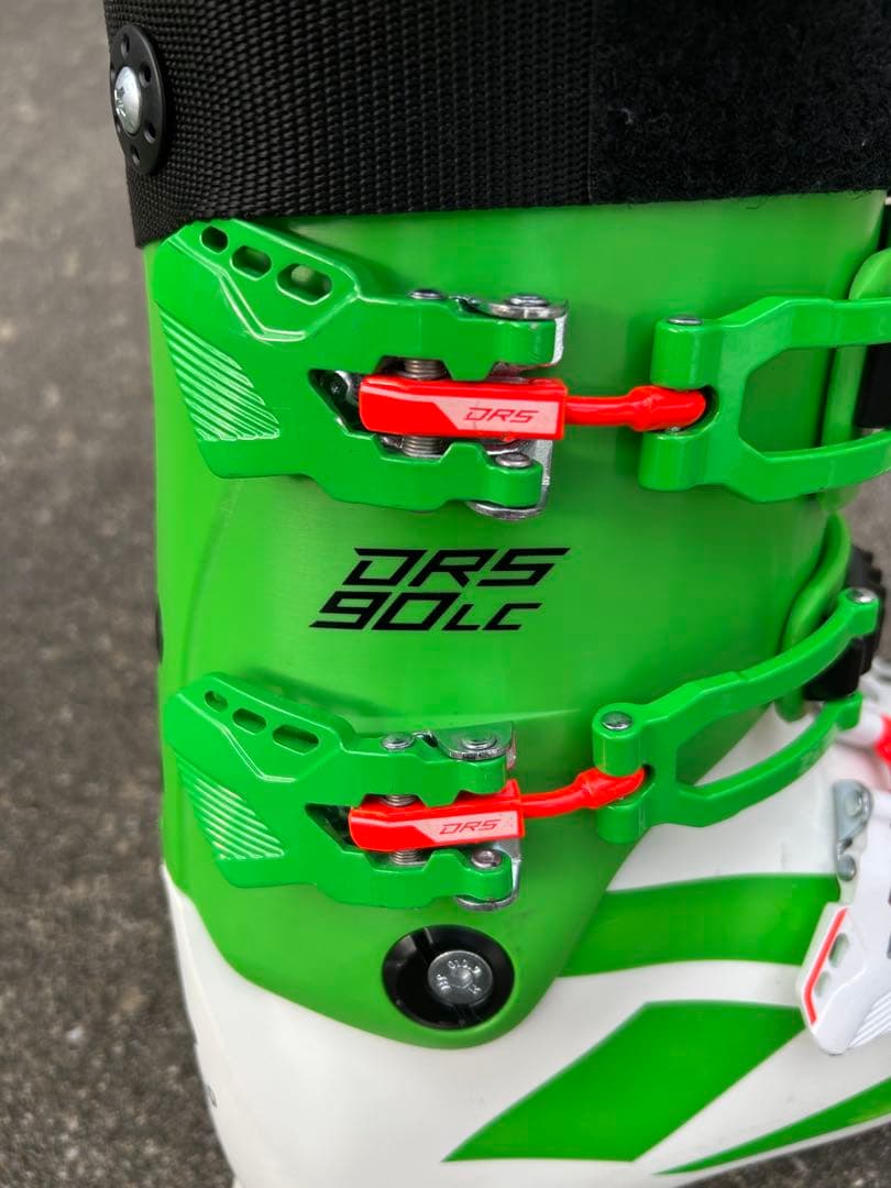 25-25.5 DALBELLO（ダルベロ） DRS 90 LCスキーブーツ