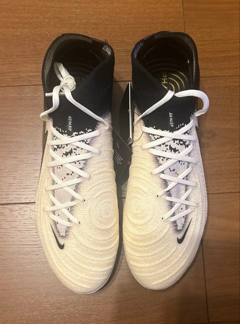 【新品未使用】NIKE PHANTOM LUNA Ⅱ ELITE FG 8.5