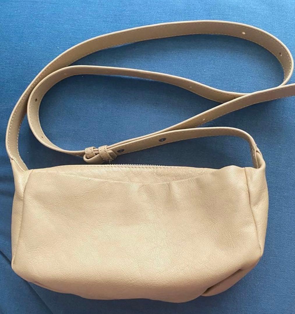 ear イアパピヨネ　ボックスミニショルダーバッグ