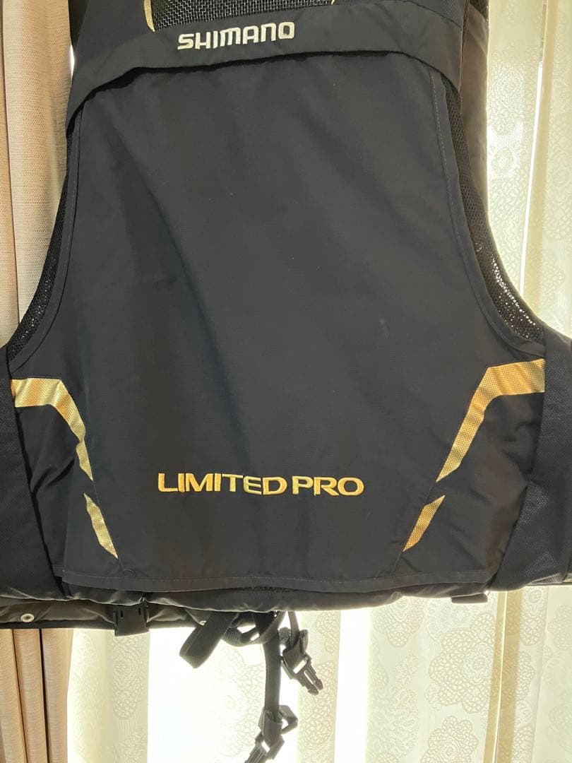 n*o様 SHIMANO LIMITED PRO ライフジャケット　ＸＬ