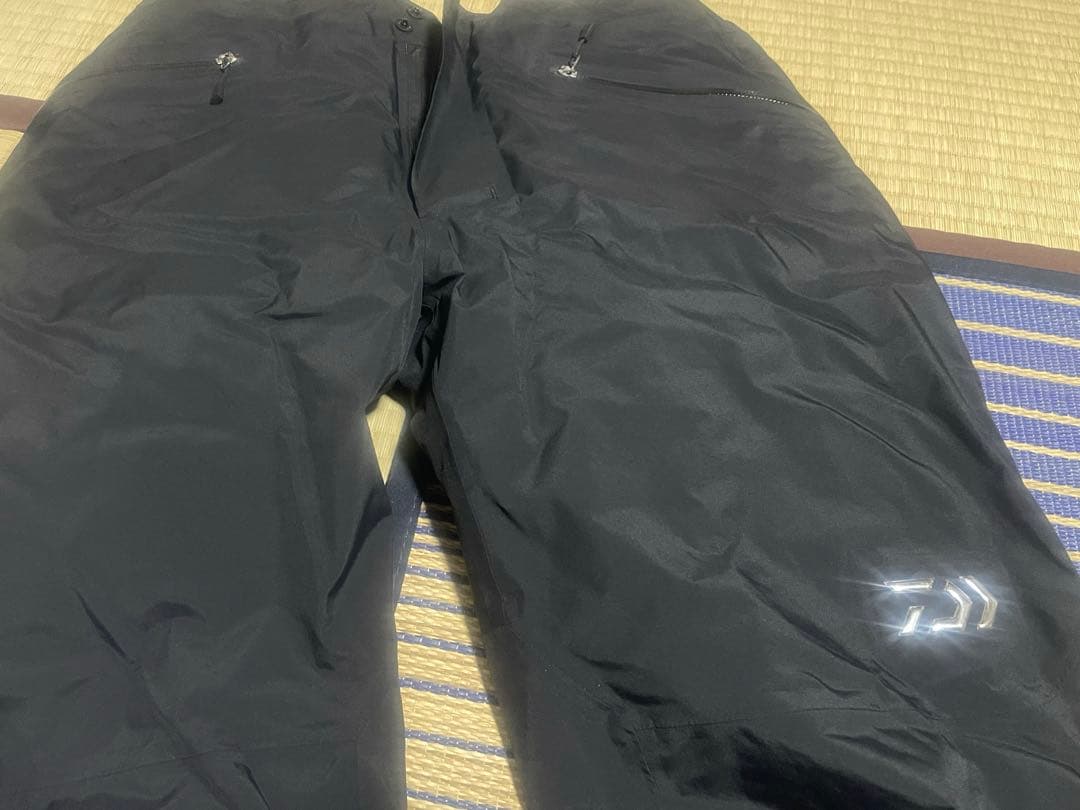 未使用　ダイワ　DW-1122 ゴアテックスプロダクト ウィンタースーツ L