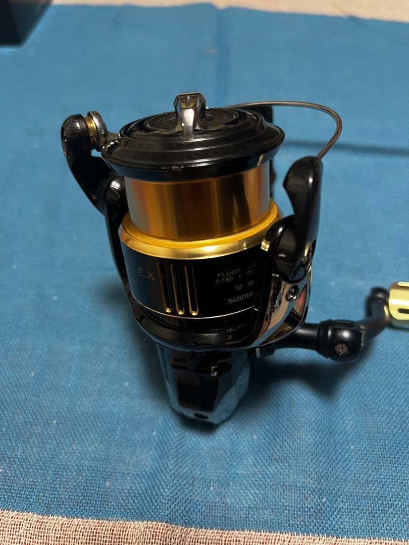 シマノ　13コンプレックス スピニングリール　バス専用モデル