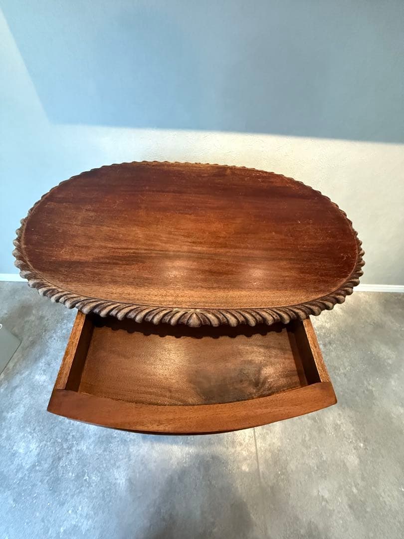 楕円形木製テーブル 西洋風　アンティーク　この値段でで購入して下さい