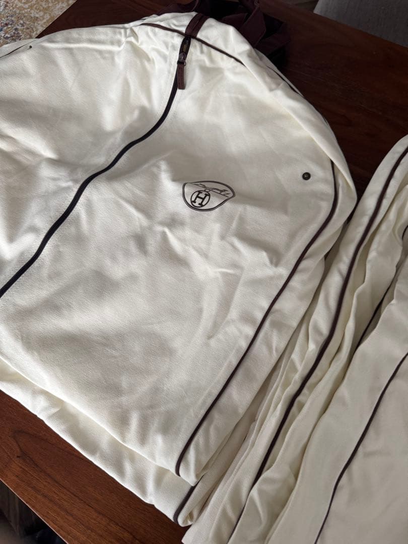 HERMES 衣装袋
