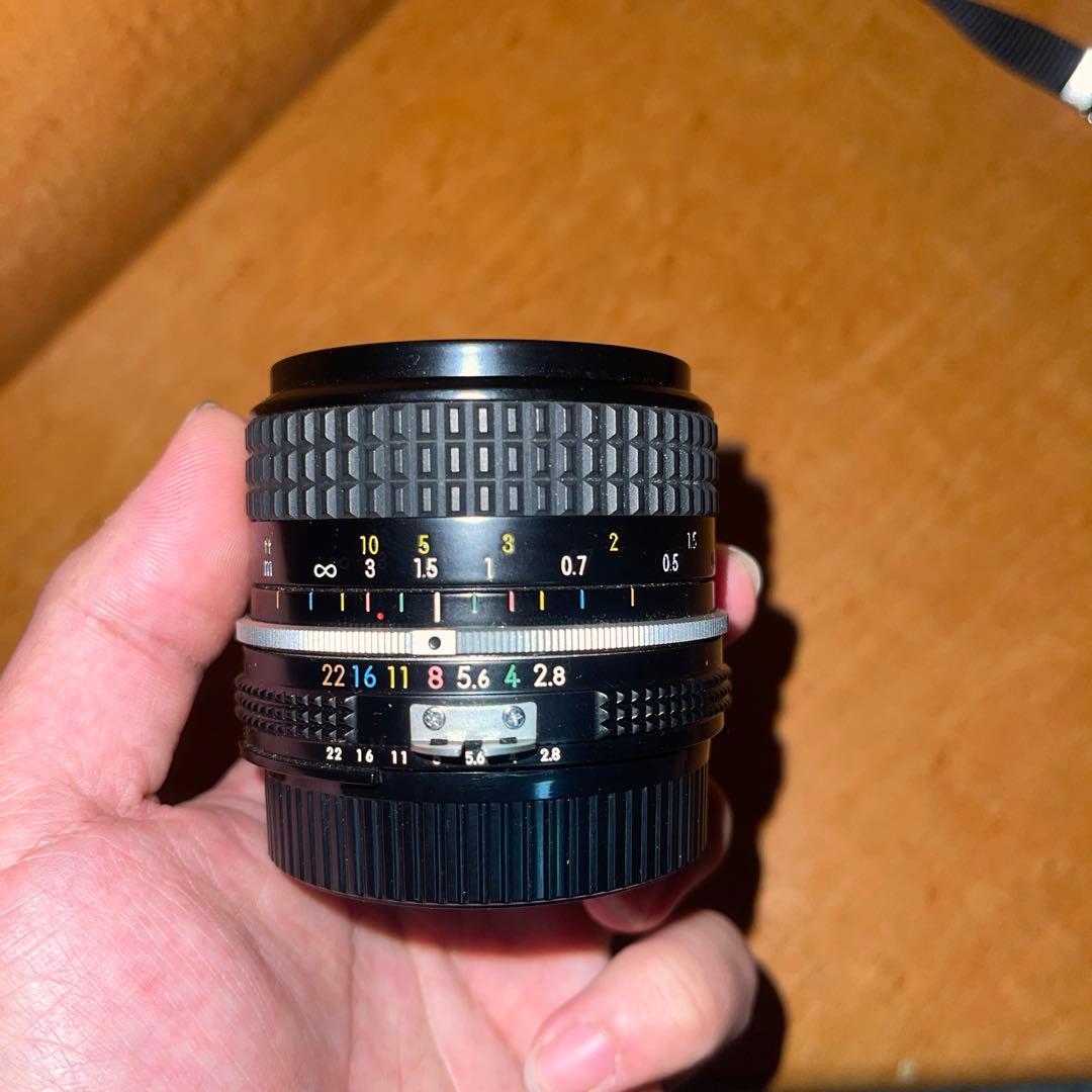 ピ*カ様 Nikon 24mm f/2.8 単焦点レンズ