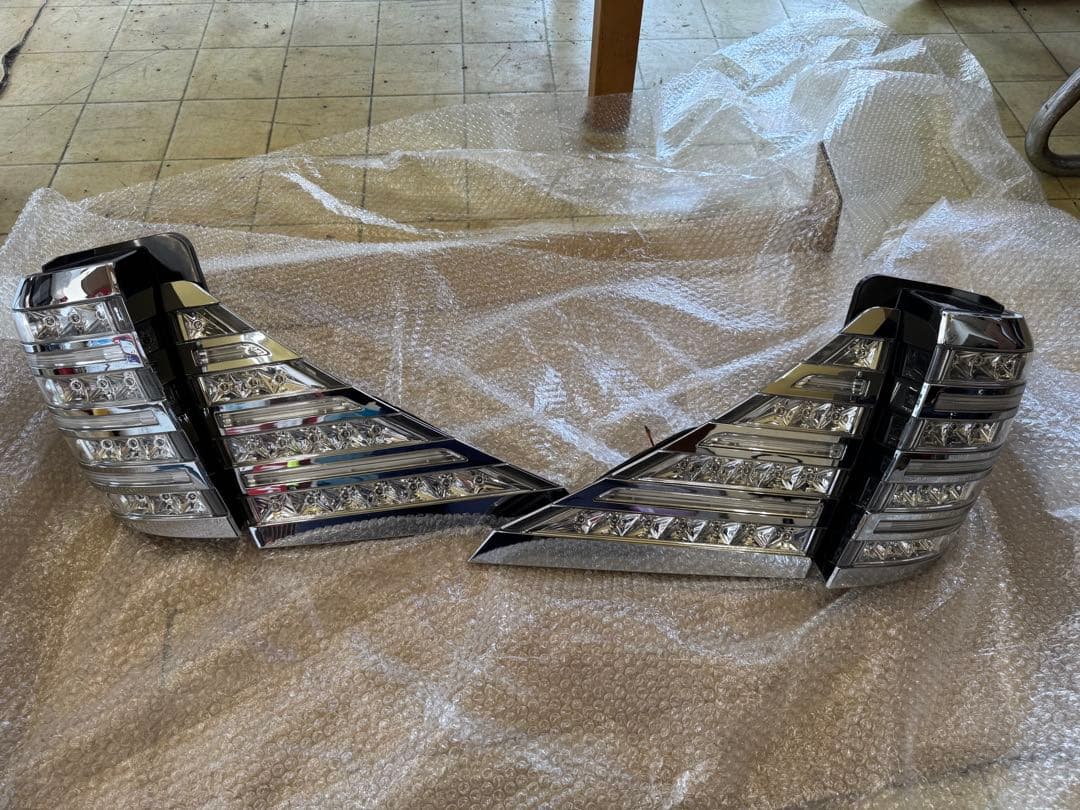 アルファー ヴァレンティ 20系 テールランプ ヴァレンティ