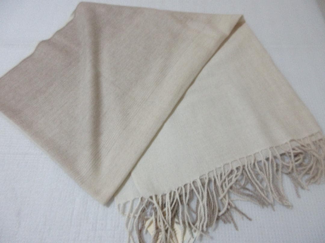 (O-35-6)未使用 NATURAL BASIC KAWABEカシミヤマフラー