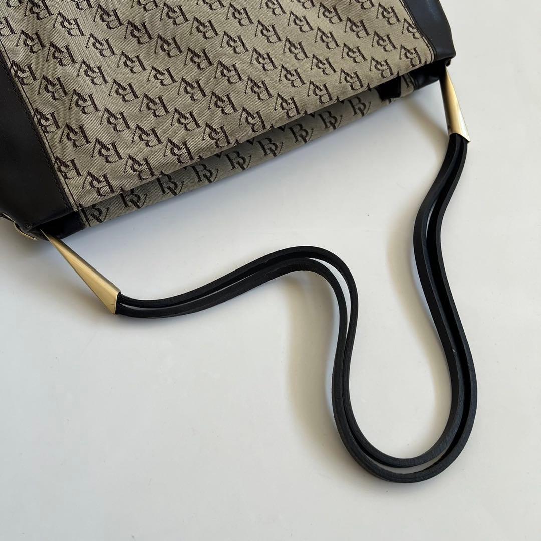 バッグ BOTTEGA VENETA LEATHER ONE SHOULDER BAG