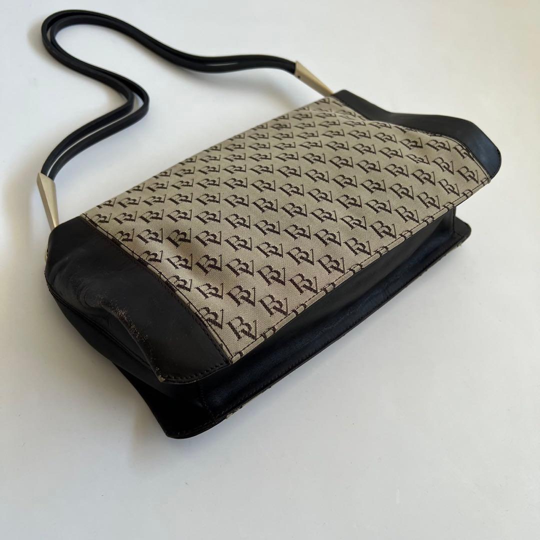 バッグ BOTTEGA VENETA LEATHER ONE SHOULDER BAG