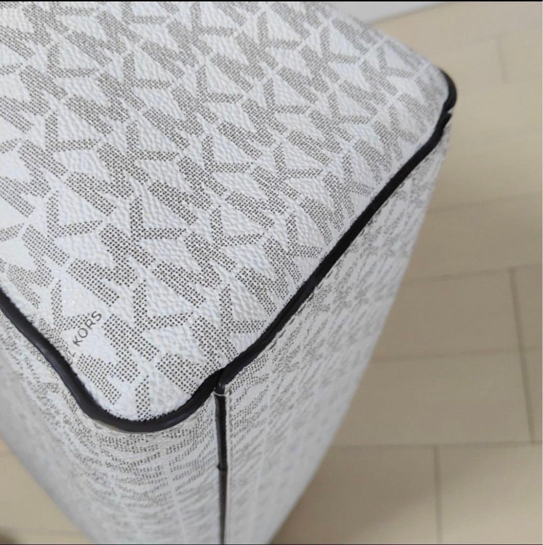 【美品】マイケルコースJET SET TRAVEL コミュータートート Ｌ