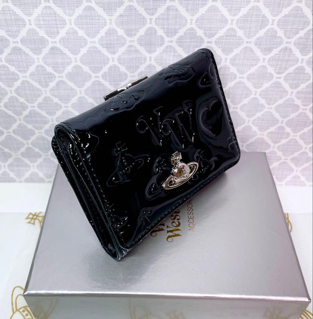 【内側に素敵な柄♡新作】Vivienne Westwood 折財布 エナメル黒