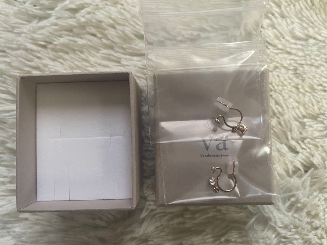 【ヴイエー ヴァンドーム青山】イヤリング K10 ピンクゴールド