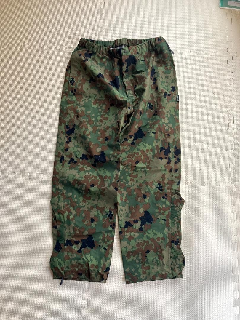 陸上自衛隊　迷彩　雨衣　上下　モンベル　GORE-TEX　M　新品　送料込