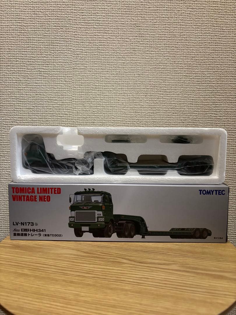 ミニカー TOMICA LIMITED VINTAGE NEO HINO HH341