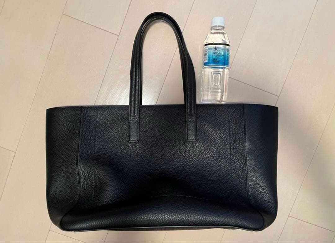 Salvatore Ferragamo ブラック本革ビジネスバッグ　A3サイズ