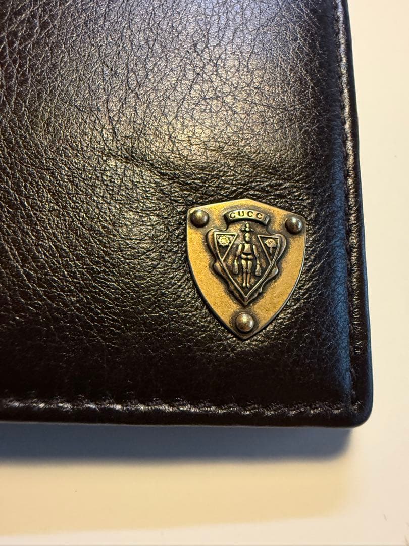 GUCCI ブラウンレザー 二つ折り財布　 数回の使用