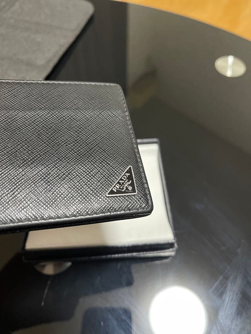 ぴこまる　PRADA ブラック レザー マネークリップ