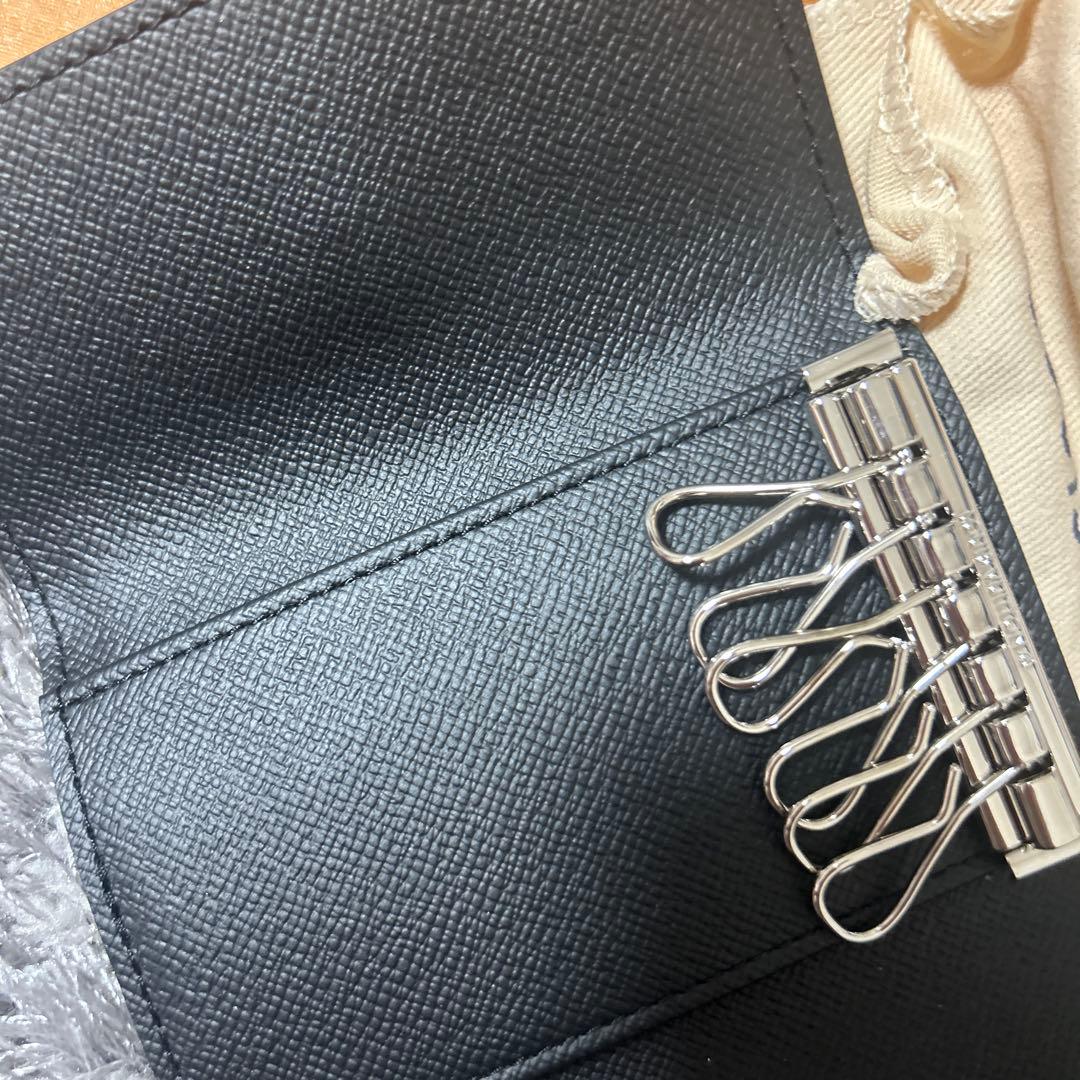 《新品未使用》ルイヴィトン キーケース ミュルティクレ 6 ブラック