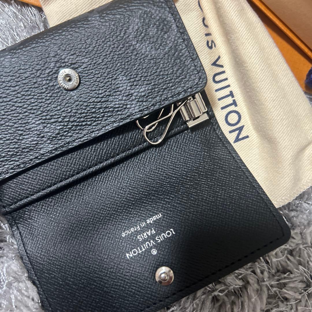 《新品未使用》ルイヴィトン キーケース ミュルティクレ 6 ブラック