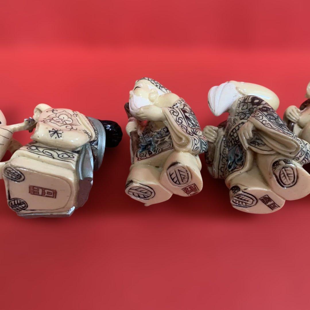 七福神彫刻象牙調の置物　7体セット