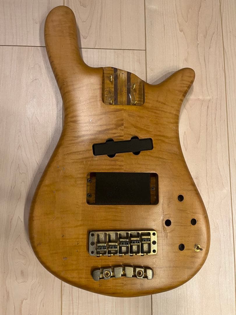 Warwick JAZZ MAN5st ボディ